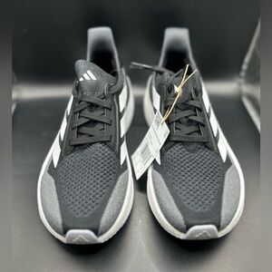 Adidas WMNS UltraBoost 5 BLK & White W (NEW) IH3102 Size 8 (New In Box) Women's